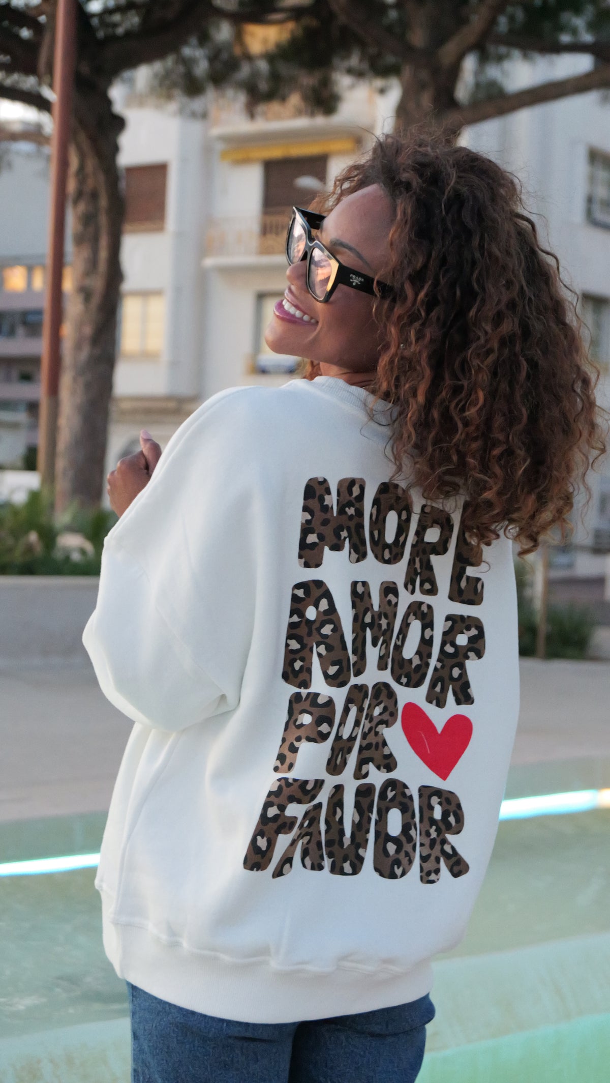 Sweat blanc « More Amor Por Favor » léopard