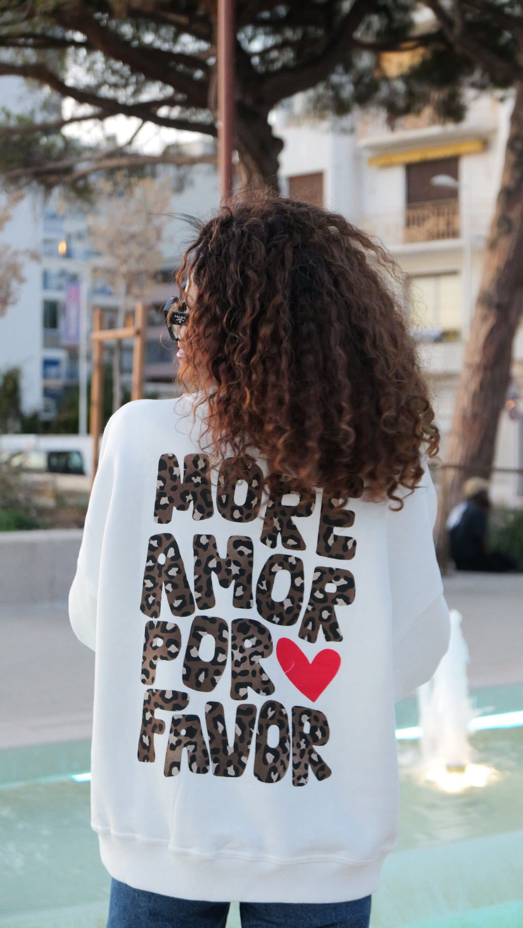 Sweat blanc « More Amor Por Favor » léopard