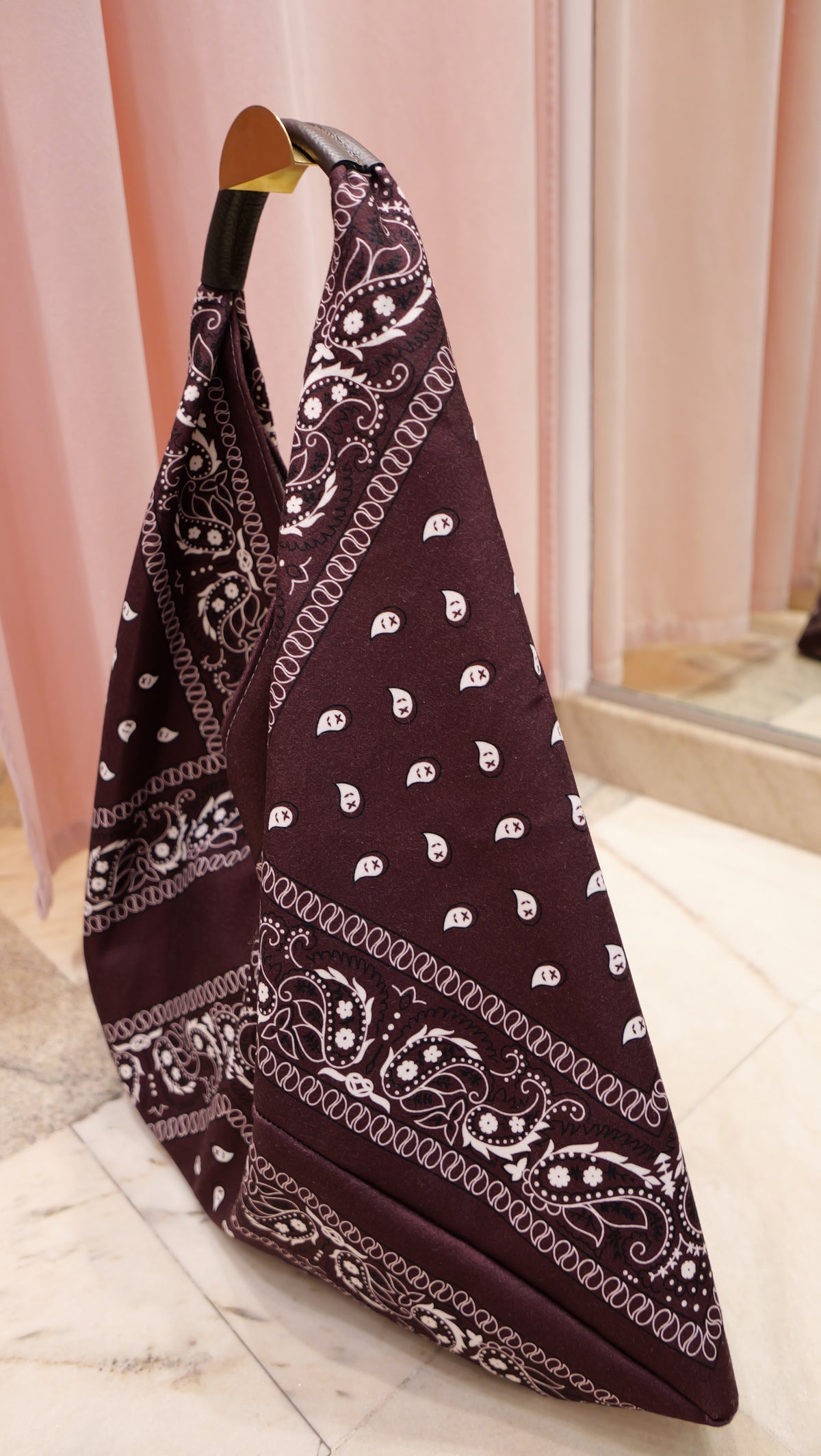Sac cabas imprimé bandana bordeaux