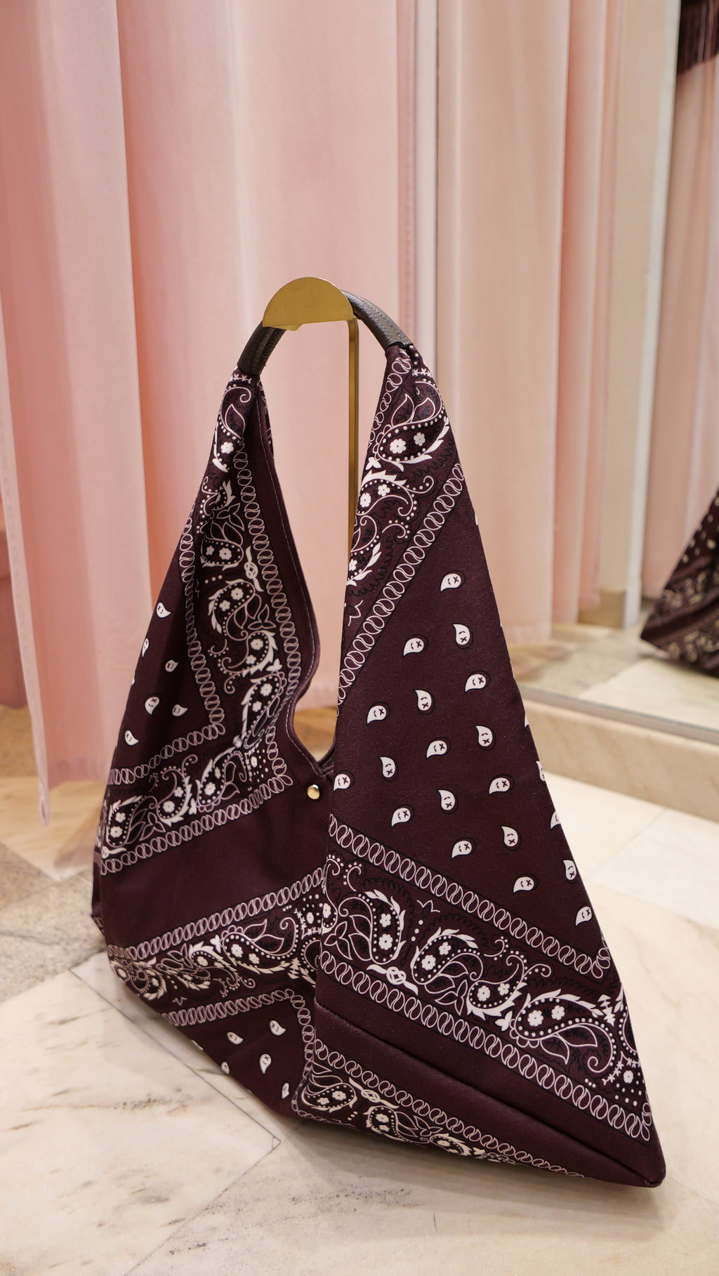 Sac cabas imprimé bandana bordeaux