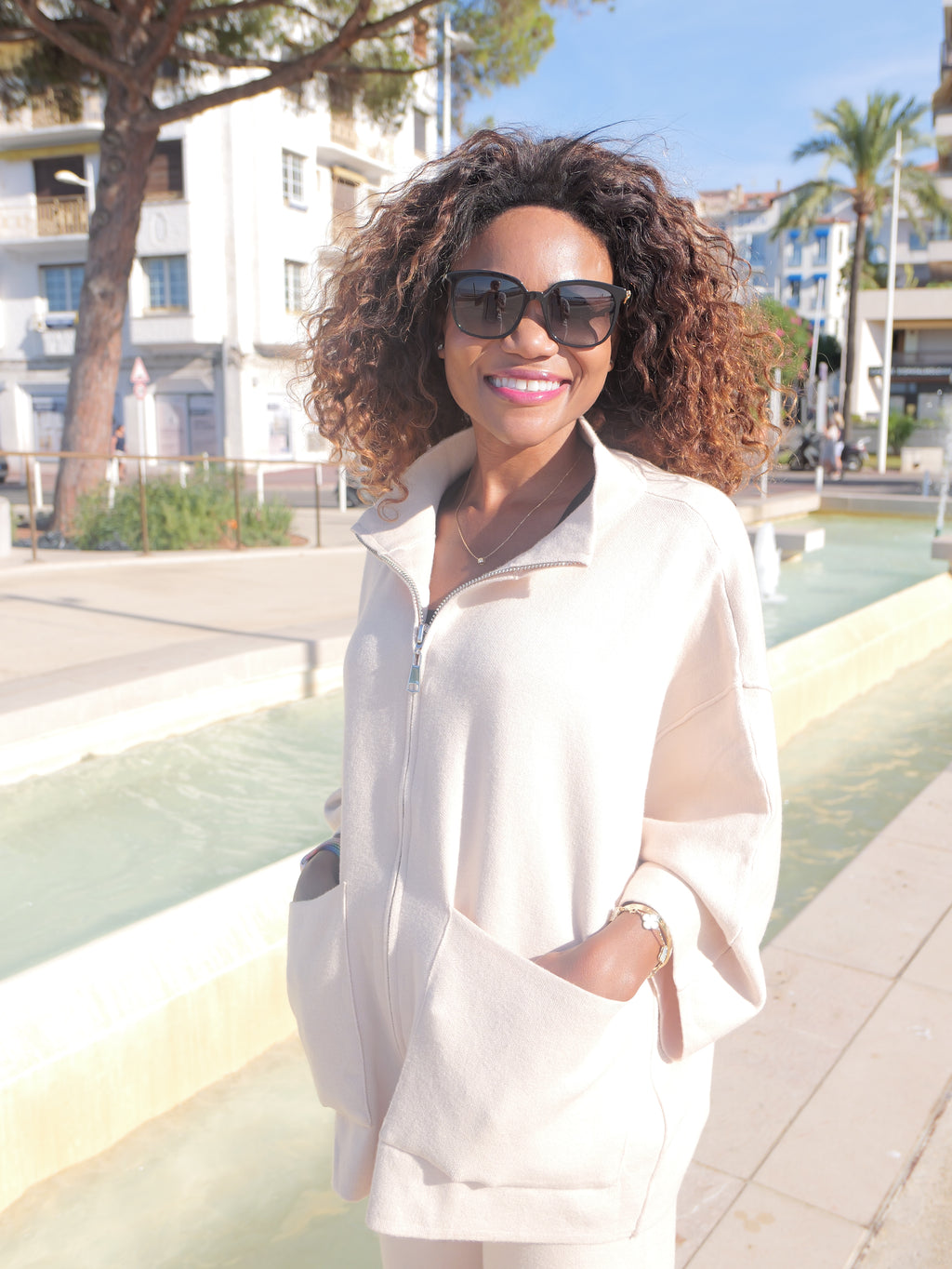 Chic and comfortable ecru set