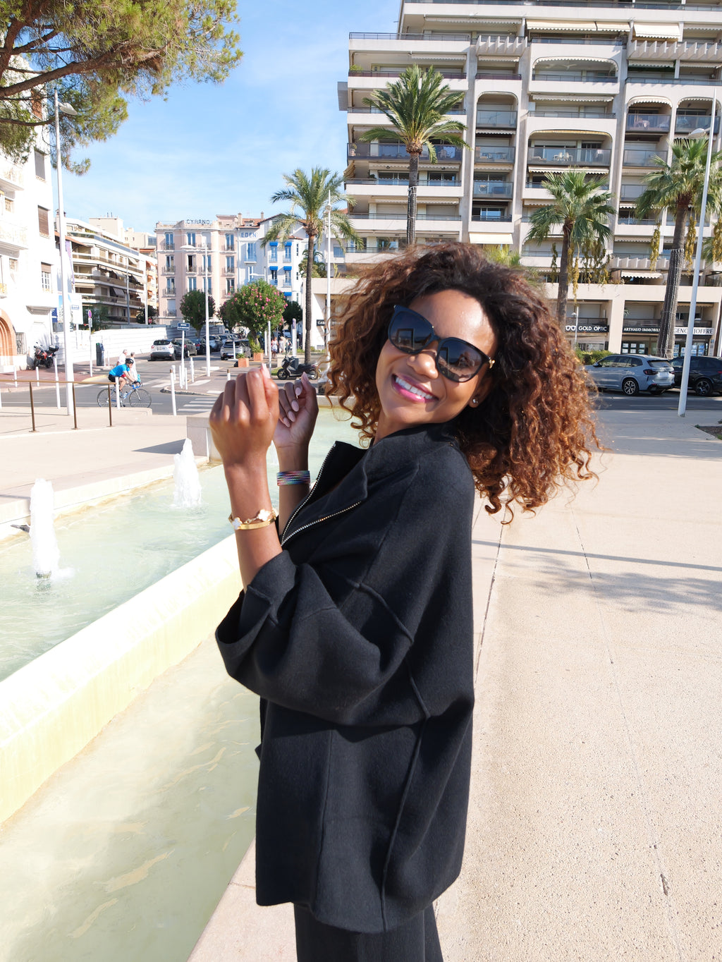 Chic and comfortable black outfit