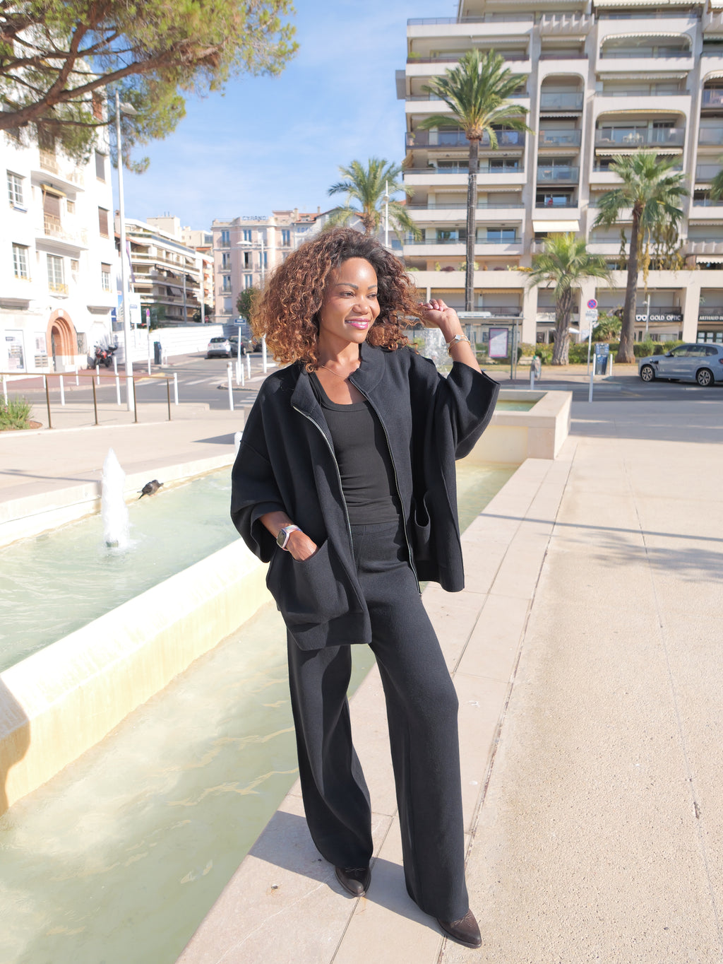 Chic and comfortable black outfit