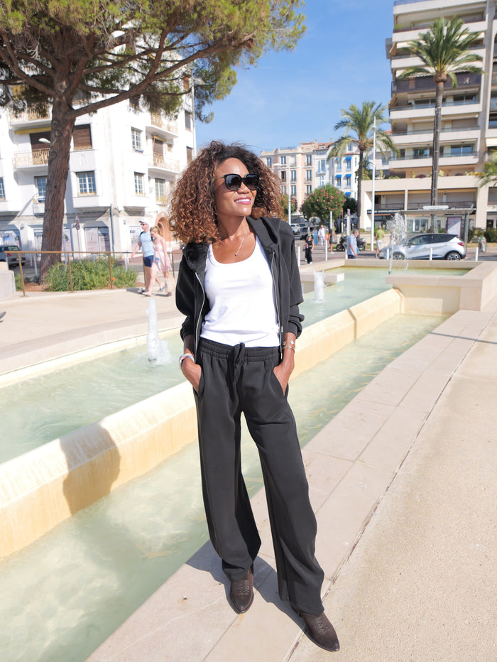 Flowy black trousers
