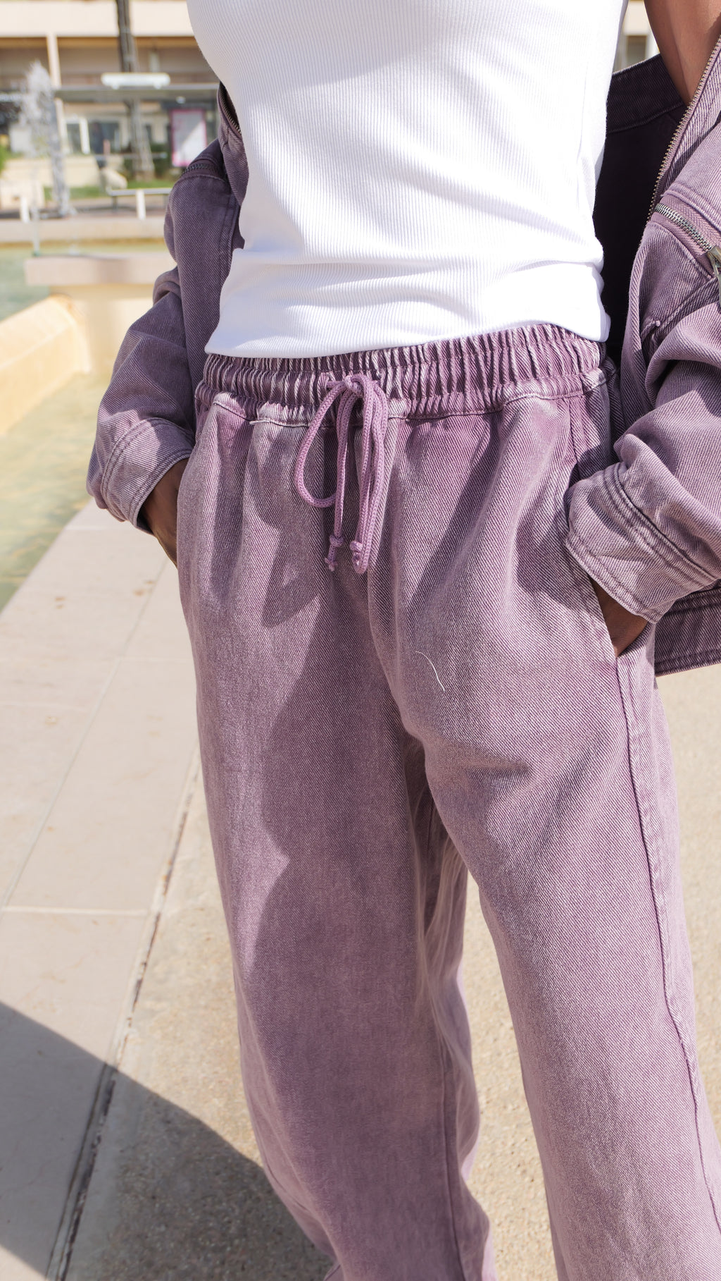 Pantalon large en jean prune