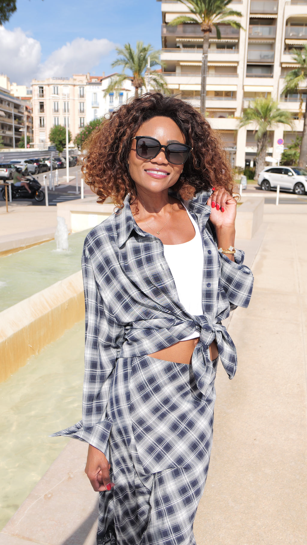Oversized blue and white plaid shirt