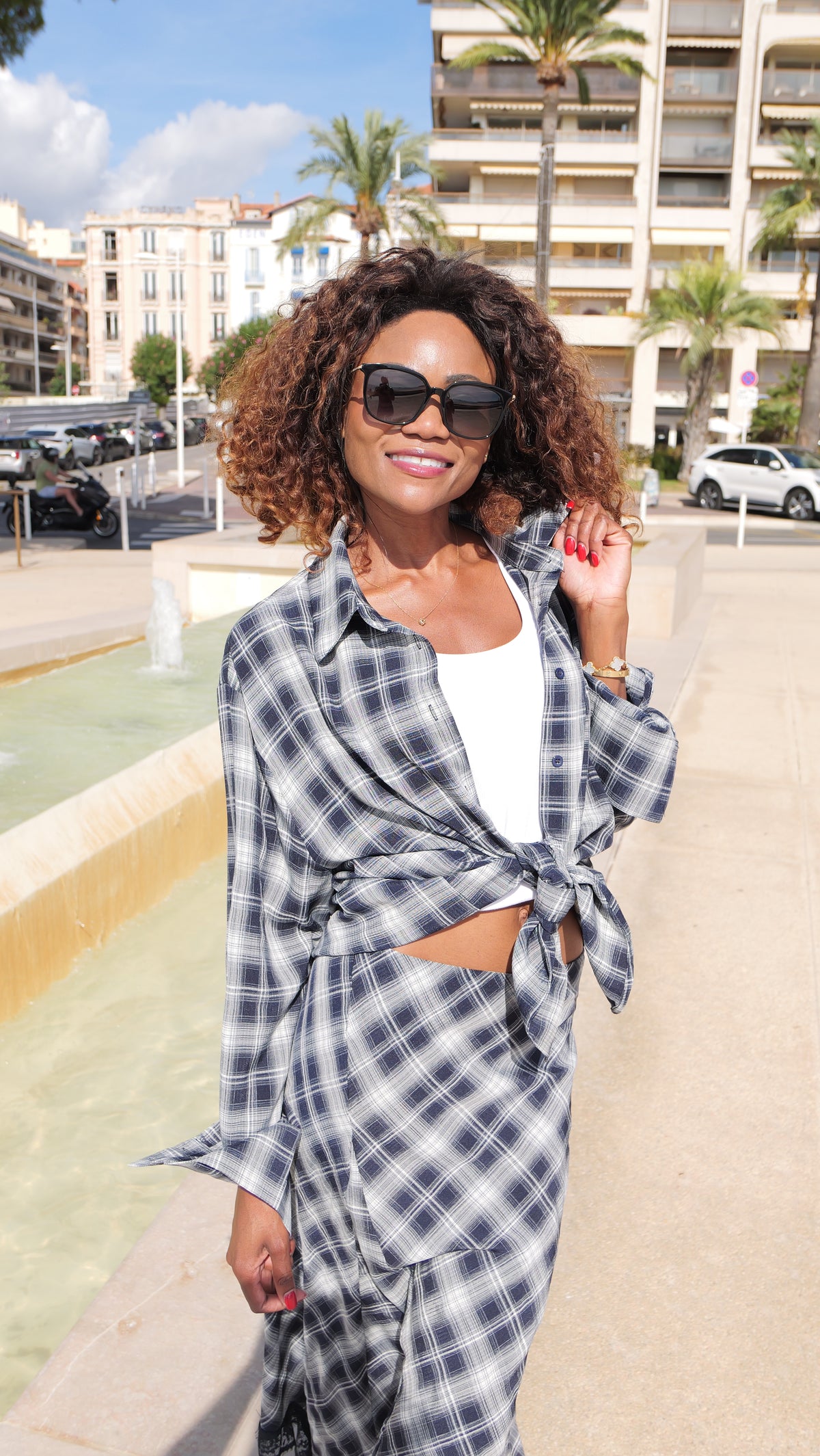 Oversized blue and white plaid shirt