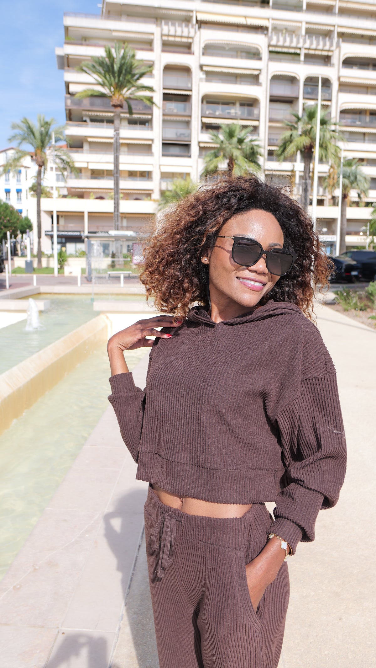 Chocolate corduroy-effect cropped hoodie