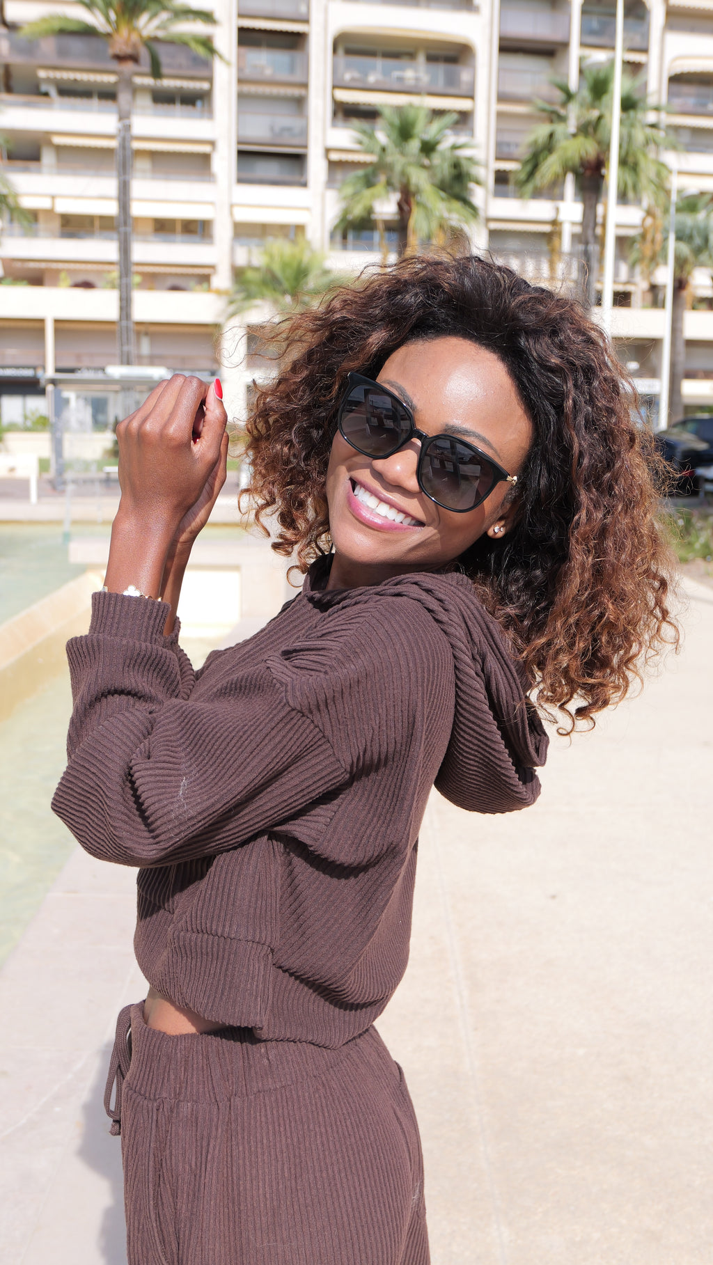 Chocolate corduroy-effect cropped hoodie